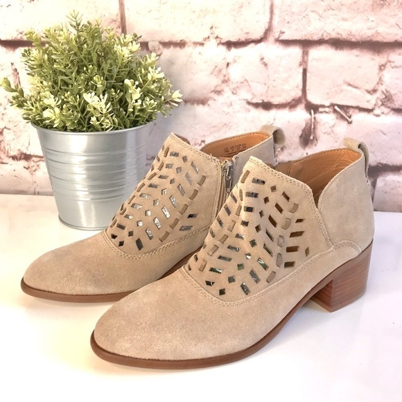 FRANCO SARTO RORY Tan Suede laser cut ankle boots Size 7 booties - Picture 2 of 15
